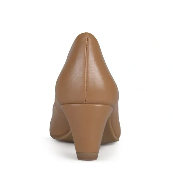 Journee Collection Luu Round Toe Low Heel Dress Pump in  Chestnut Brown NWOB - Picture 4 of 12